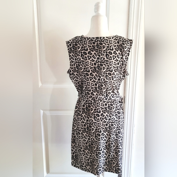 🌺Apt.9 Wrap Dress - Picture 7 of 9